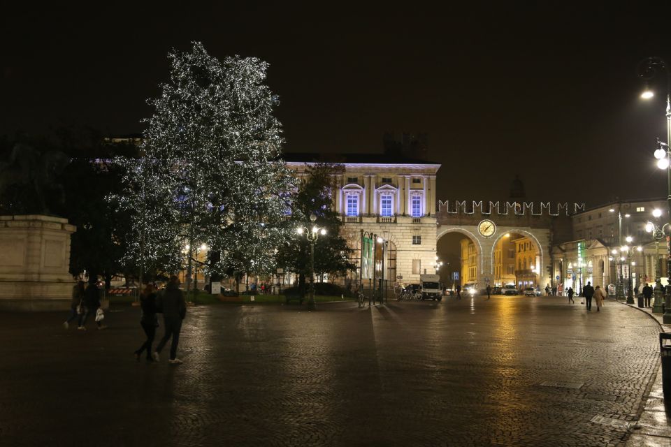 Christmas Sparks in Verona Walking Tour - Highlights