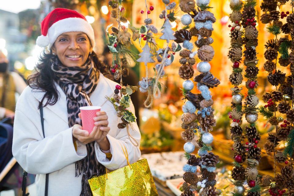 Christmas Time in Lyon Walking Tour - Experience the Christmas Atmosphere