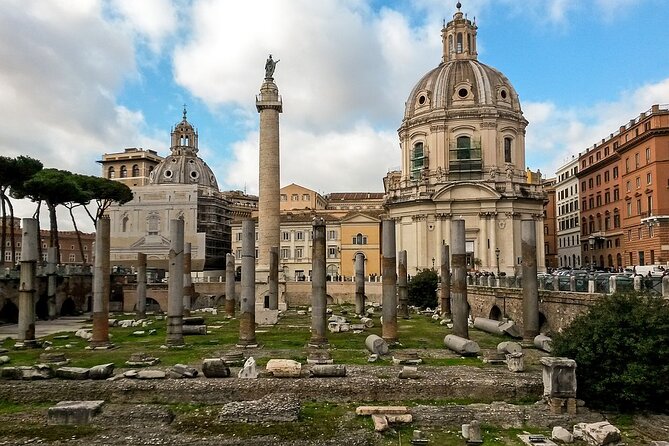 Colosseum, Vatican Museums, Fountains and Squares Private Tour - Square Explorations