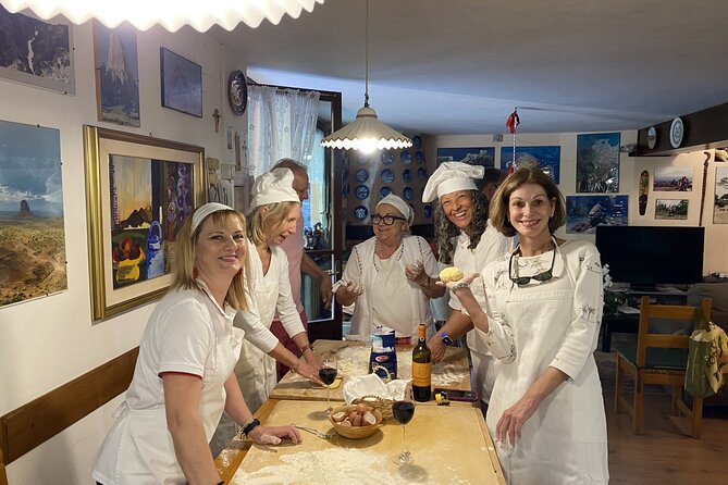 Cooking Lesson in Tuscan Villa Near Cortona - Cooking Techniques and Tips