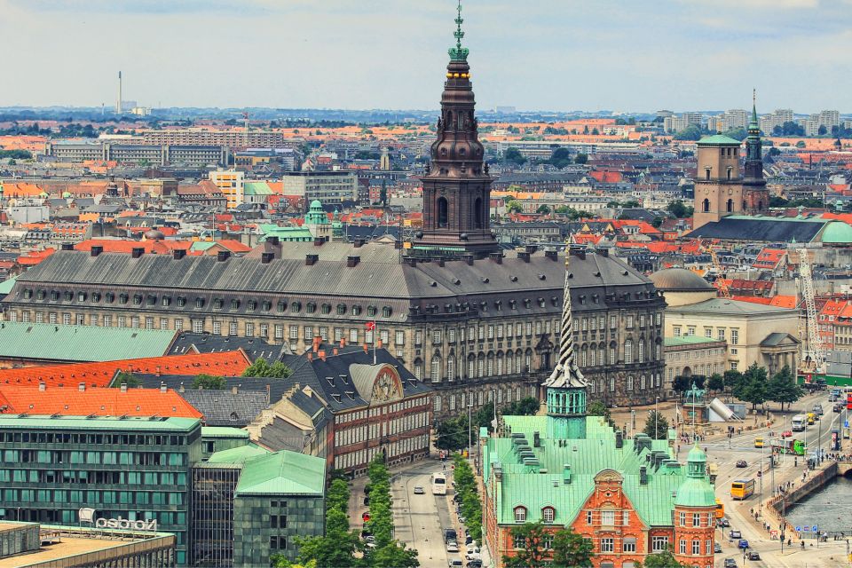 Copenhagen: First Discovery Walk and Reading Walking Tour - Full Description