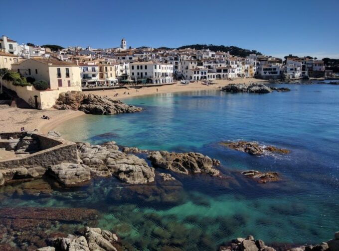 Costa Brava and Medieval Villages Full Day Tour - Meeting Point Information