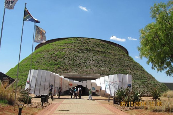 Cradle of Human Kind Tour and Lesedi Cultural Village Day Tour Private - Reviews and Ratings Overview