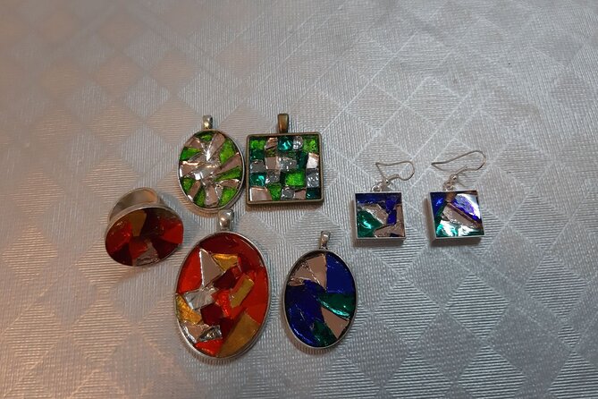 Create Your Own Jewellery in Gaudí-Style - Additional Information