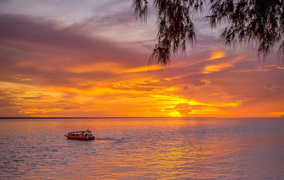 Darwin: Sunset Harbour Cruise With Fish and Chips Dinner - Booking Information