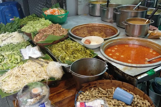 Delicious Food Tour With Tangmo - Tangmos Insider Food Recommendations