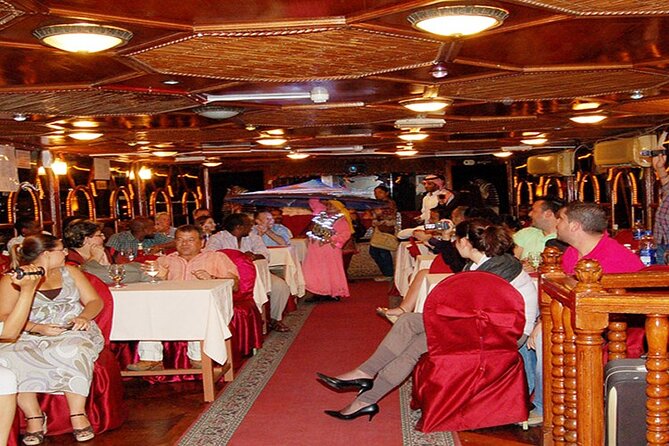 Deluxe Dubai Creek Dinner Cruise With Live Shows - Dining Options