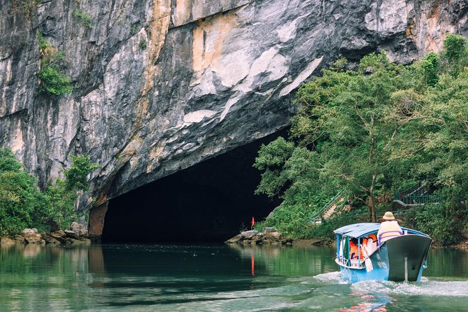 DELUXE SMALL Group : PHONG NHA CAVE And PARADISE CAVE Full Day Guided Tour - Transportation and Boat Ride