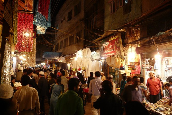 Discover Old Delhi: 4-Hour Evening Walking Tour Includes Guide & Dinner - Captivating Visuals