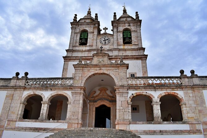 Discovering Fátima, Batalha Monastery and Alcobaça Monastery - Historical Significance of Fátima