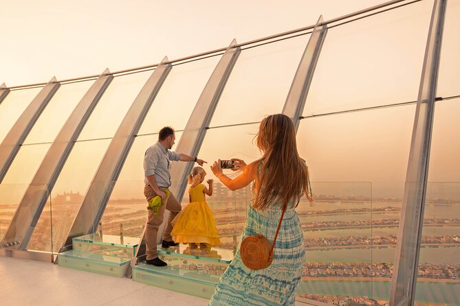 Dubai Guided Tour and the View at the Palm With Entry Ticket - Cut-off Times and Local Time