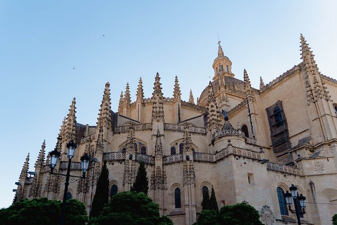 E-Ticket to Cathedral of Segovia With Audio Tour - Audio Tour Highlights