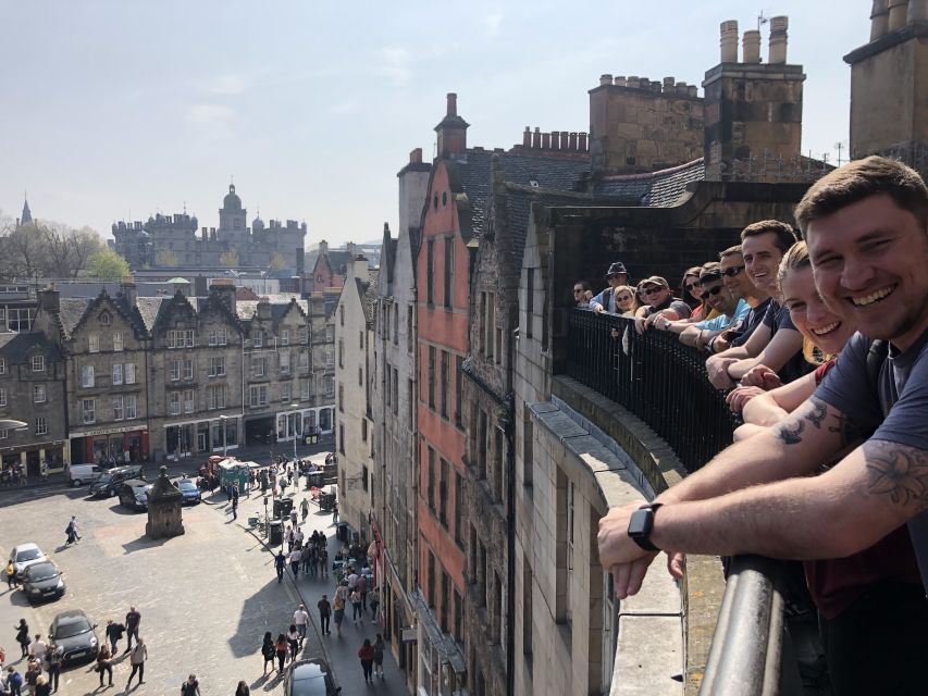 Edinburgh: Comedy Walking Tour With Professional Comedian - Participant Information