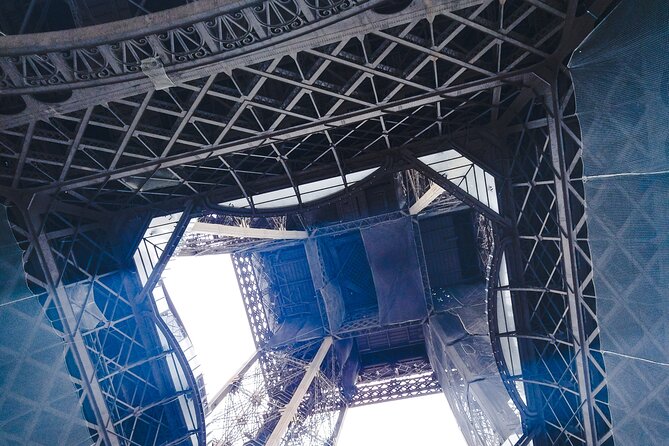 Eiffel Tower Tour in Vietnamese With Photo Story - Common questions (FAQs)