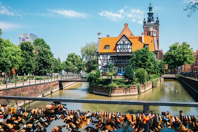 Explore the Heart of Gdansk: A Private Walking Tour for Couples - Historical Landmarks