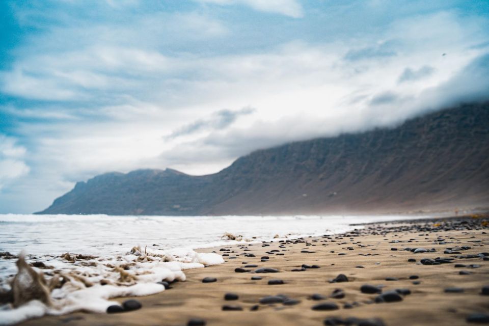 Famara : Surfing Lessons - Experience Highlights