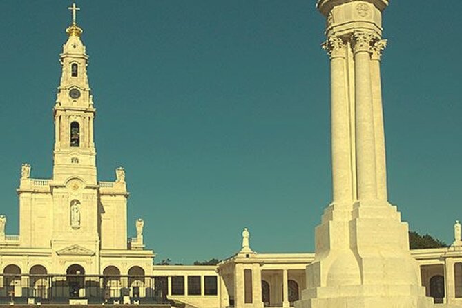 Fátima - Full Day Private Guided Tour From Lisbon by Minivan - Flexible Pricing Options