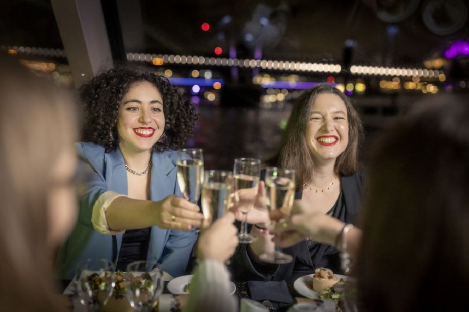 Festive London New Year's Eve 3-Course Dinner Cruise - Inclusions