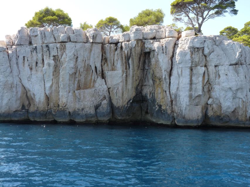 From Aix-En-Provence: Cassis Tour With Cap Canaille Stop - Cape Canaille: Scenic Beauty