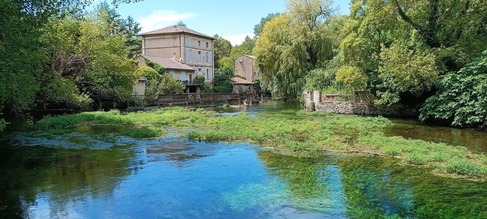 From Aix-en-Provence: Luberon Perched Villages Guided Tour - Booking Flexibility