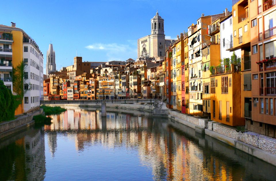 From Barcelona: Private Girona and Costa Brava Guided Tour - Itinerary Overview