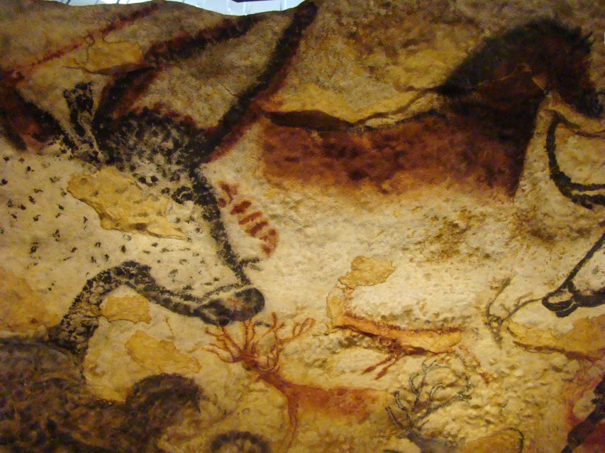 From Bordeaux: Lascaux and Dordogne Valley Private Tour - Tour Information