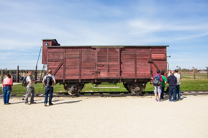 From Cracow: Auschwitz- Birkenau Tour With Transportation - Visitor Feedback and Recommendations