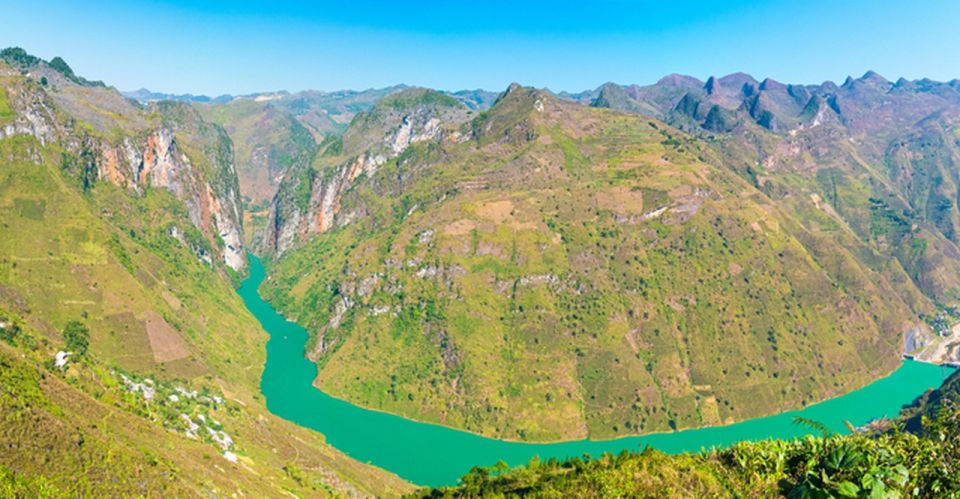 From Hanoi: 4-Day Panorama Of Ha Giang Loop Private Tour - Day 1: Hanoi – Quan Ba (L/D)
