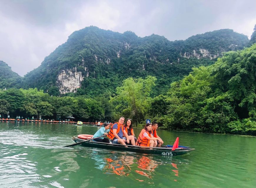 From Hanoi: Hoa Lu, Trang An Boat, Mua Cave Hiking-Day Trip - Itinerary Details