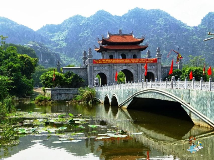 From Hanoi: Van Long - Hoa Lu - Mua Cave - Hoa Lu Ancient Citadel