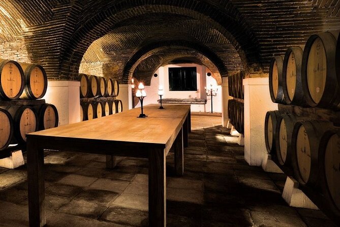 From Lisbon to Évora With Winery and Factory of Cortiça, Private Tour - Wine Tasting Experience