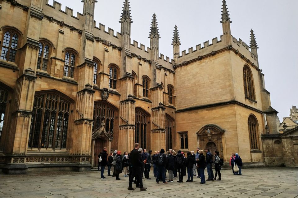 From London: Day Trip to Downton Abbey, Oxford and Bampton - Logistics and Meeting Point