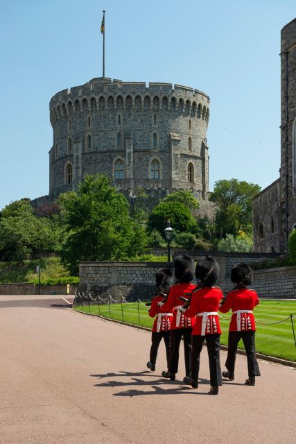 From London: Guided Tour to Windsor Castle & Afternoon Tea - Experience