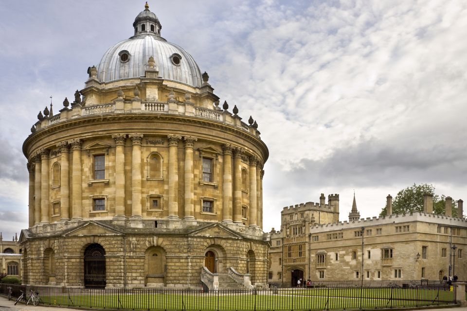 From London: Oxford & Cambridge Day Tour - Language Options