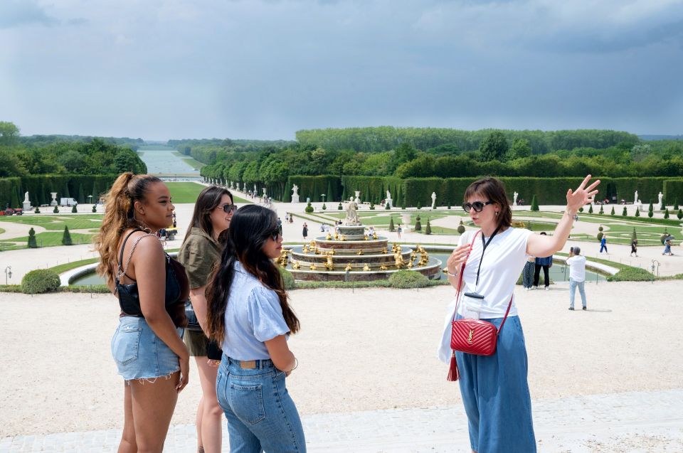 From Paris: Versailles Palace And Garden Small Group Tour - Tour Experience