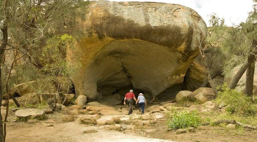 From Perth: Wave Rock and York Cultural Tour With a Guide - Full Description