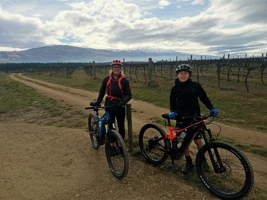 From Wanaka: Lake Dunstan Trail E-Bike Hire & Shuttle - Key Points