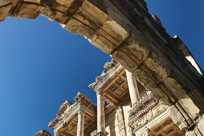 Full Day Tour in Ephesus Virgin Mary House and Artemis Temple - Marveling at the Artemis Temple