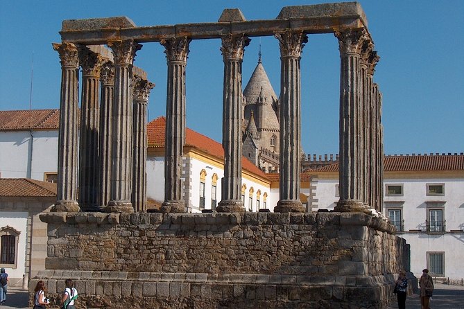 Giraldo Square and City Center Walking Tour of Évora - Tour Highlights and Experience
