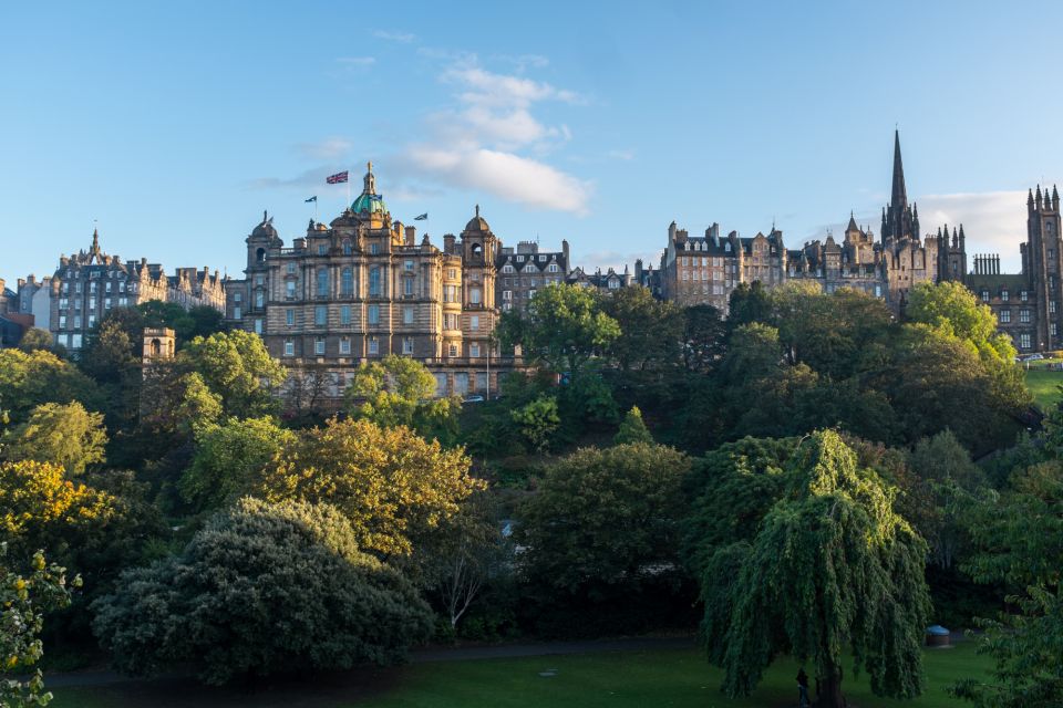 Glasgow: First Discovery Walk and Reading Walking Tour - Experience Highlights and Features