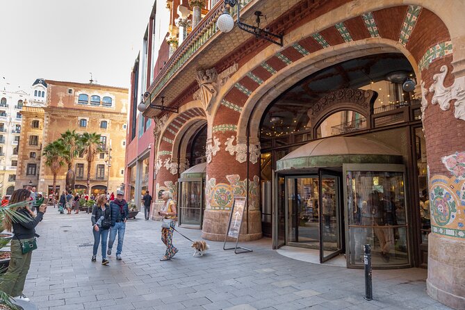 Gothic Quarter & El Born: Introduction to Barcelona's Old Town - Local Cuisine and Eateries