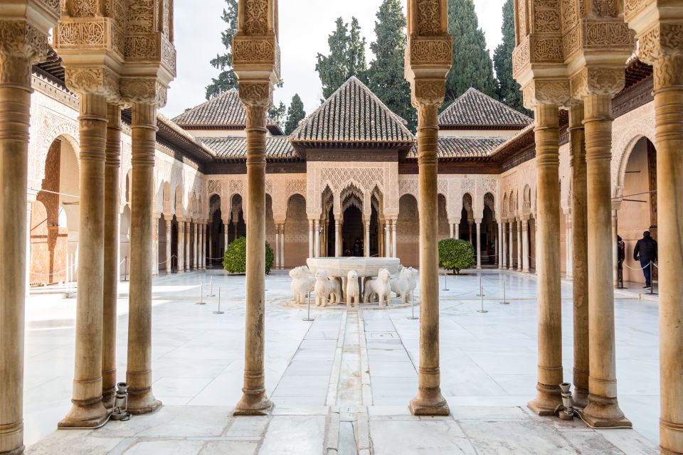 Granada: 3-Hour Alhambra and Generalife Gardens Guided Tour - Full Description