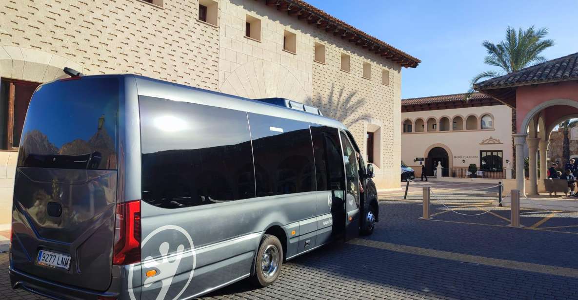 Granada - Jaén Airport Transfers in a VIP Coach - Service Description