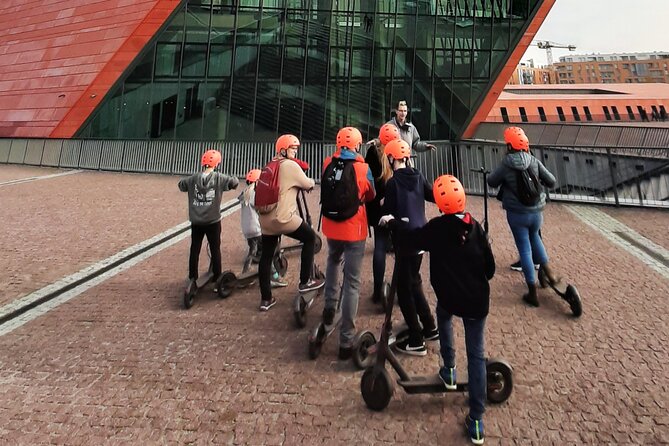 Grand Gdańsk Electric Scooter Guided Tour - Meeting and Pickup Details