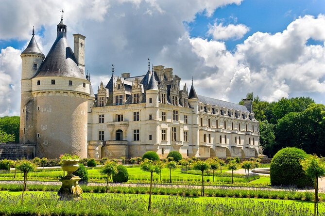 Half Day Private Trip Chenonceau Loire Valley Castle - Inclusions and Exclusions