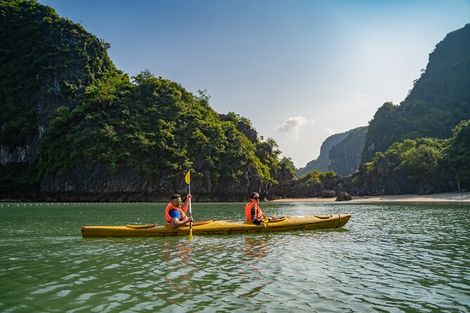 Halong Bay 2-Day Deluxe Cruise Tour Including Kayaking and Cooking Demonstration - Customer Reviews