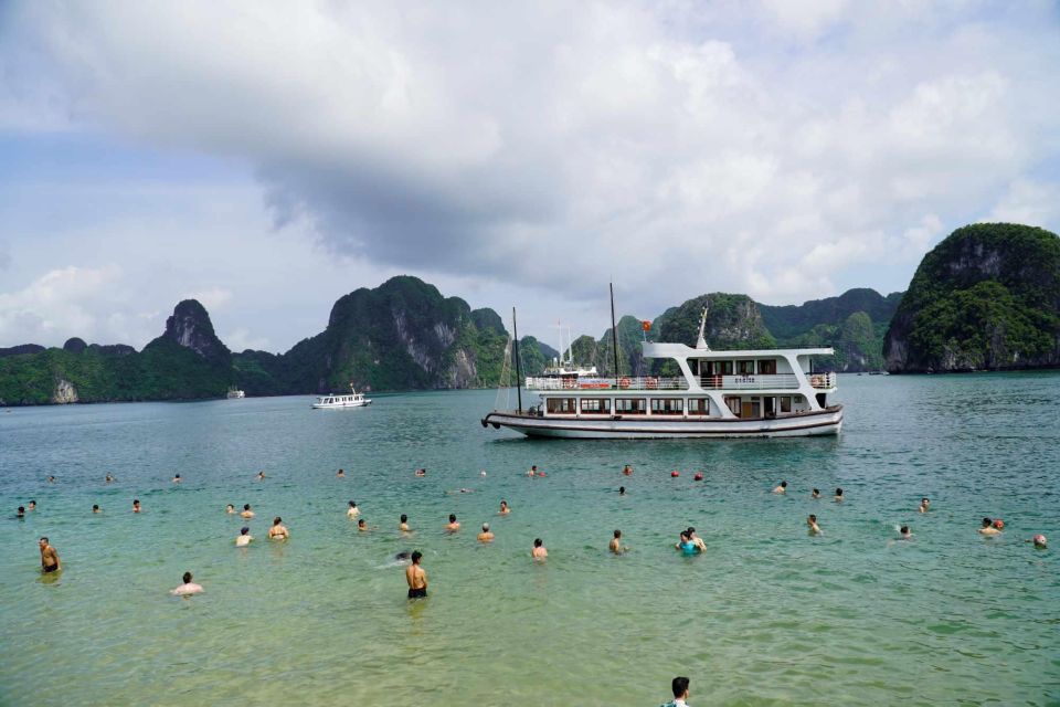 Halong Bay 6 Hours Deluxe Cruise Trip, Lunch, Kayaking, Swim - Tour Details