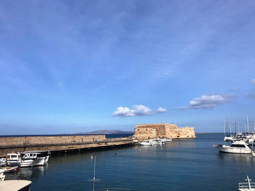 Heraklion: History & Culture Walking Tour With Food Tasting - Tour Experience