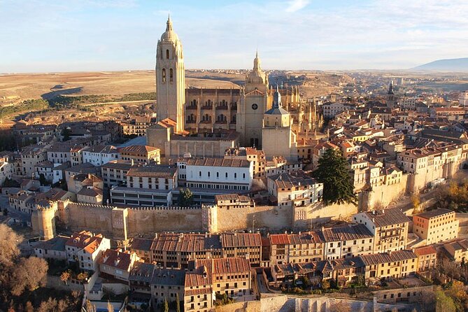 Hike & Visit Segovia - Exploring Segovias Stunning Cathedral