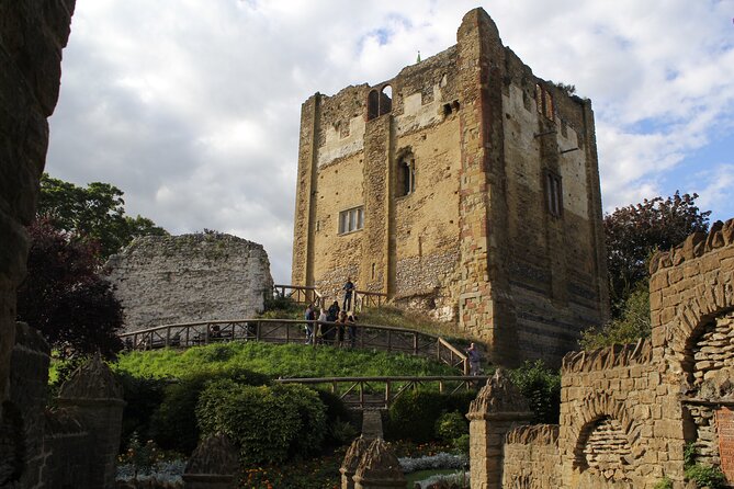 Historic Guildford Walking Tour - Historical Landmarks Covered